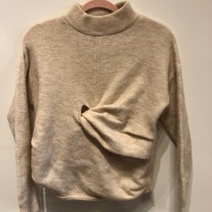 Mango cream sweater with twist detail